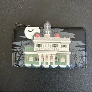 Haunted Mansion Loungefly Wallet, New.